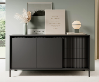 AX LIVING Trentinis 153 2D3S Schwarzes Sideboard, 153,5 cm geriffeltes