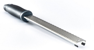 HENSSLERS Küchenreibe, Edelstahl, inkl. Schutzkappe, messerscharfe Edelstahlklinge