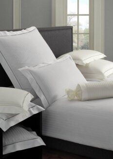 Elegante Bettwäsche White House, Mako-Satin, 2 teilig, mit unifarbenen Streifen