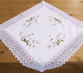 matches21 HOME & HOBBY Tischdecke Mitteldecke Stick Voile Stoff mit Häkelkante 60x60 cm (1-tlg)