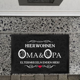 speecheese Fußmatte Hier wohnen Oma & Opa Fußmatte XL in 40x60 cm im Vintage-Look
