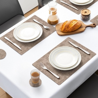 Coonoor Platzset 6er Set Wasserdichte Tischset mit Untersetzer,43x30 cm, (Abwaschbar,Platzsets Abwischbar,Hitzebeständig,Rutschfest, 2-St), für den Esstisch, die Küche oder das Büro,Halloween,Weihnachten