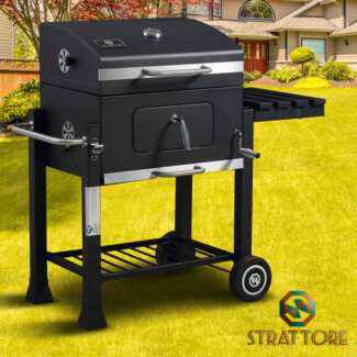 Strattore Holzkohlegrill mit höhenverstellbarem Grillrosteinsatz, Eisen schwarz, 116 x 56,5 x 105 cm
