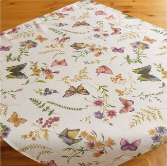 matches21 HOME & HOBBY Tischdecke Tischdecke EMELIE Schmetterlinge & Blumen Polyester 110 x 110 cm (1-tlg), Pflegeleicht & waschbar bei 30 °C