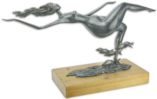 Casa Padrino Designer Bronzefigur schwimmende Frau mit Fischen Blau / Gold / Naturfarben 67x20,8 x H. 35,6 cm - Luxus Deko Bronze Skulptur mit Holzsockel