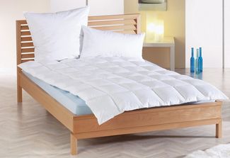 Haeussling Daunenbettdecke + Kopfkissen Kuscheltraum
