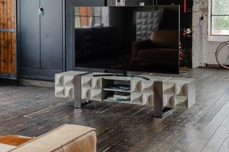 KAWOLA Lowboard MARGO TV-Board 2 Türen 2 Fächer Ulme furniert grau Fuß Edelstahl gebürstet 42 x 40 x 180 cm