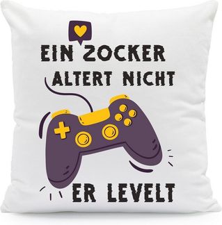 GRAVURZEILE Zierkissen mit Spruch - Ein Zocker altert nicht er levelt - Lustiges Geschenk -, starke Farben ohne verblassen, Maschinenwäsche geeignet - mit Füllung