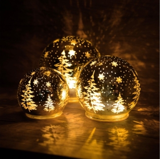 Spetebo LED Kugelleuchte LED Deko Kugel Winterlandschaft im 3er Set - Ø 10 bis 15 cm, AN / AUS, LED fest integriert, warmweiß, Weihnachts Tischdekoration warm weiß beleuchtet