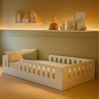 Alavya Home® Kinderbett Bodenbett TIMO optional Matratze Erhältlich in 80x160 80x180 (Bodenbett 80x160 cm mit Matratze und Rausfallschutz & Lattenrost Kinderbett 80x160), bodentiefes weiß bett massiv MDF für Junge Mädchen Kinder