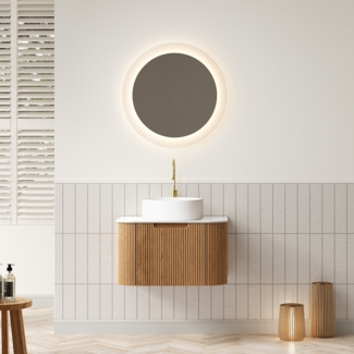 Badezimmer-Waschtisch, Hängend mit weißem Keramik-Waschbecken weißer Arbeitsplatte gebogenen Kanten gestreiftem Sperrholzschrank mit Schublade vormontiert, Sperrholz, Natürliche Holzmaserung, 61 cm