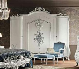 Casa Padrino Luxus Barock Schlafzimmerschrank mit 4 Türen Weiß / Silber - Prunkvoller Massivholz Kleiderschrank im Barockstil - Barock Schlafzimmer Möbel - Luxus Qualität - Made in Italy