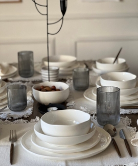 Zoha Teller-Set Perlemor weiß - Skandinavisches Design, Teller Set spülmaschinenfest (48-tlg), 6 Personen, Hochwertiges Steingut, Mikrowellenfestes & Kratzbeständiges Geschirrset für Zuhause & Events