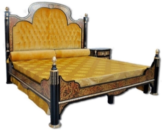 Casa Padrino Bett Boulle Doppelbett Schwarz / Rot / Gold / Silber 211 x 215 x H. 180 cm - Prunkvolles Massivholz Bett - Schlafzimmer Möbel - Hotel Möbel - Qualität - Made in Italy