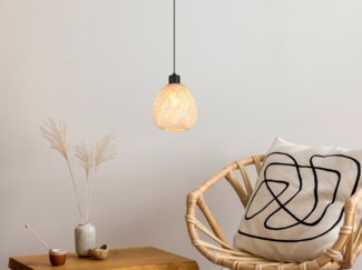 Kleine LED Pendelleuchte Korblampe aus geflochtenem Bambus, Ø 18cm