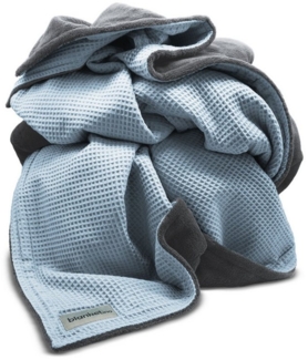 Wohndecke flauschige Kuscheldecke, wärmende Couchdecke, blanketino, Stilvolle Sofadecke, Überdecke in Wolkenblau & Stahlgrau