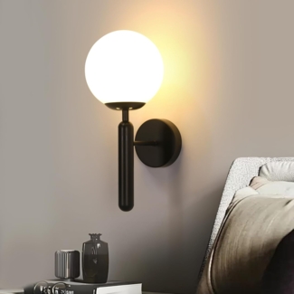 Comely Wandlampe Innen Schwarz, Nordische Moderne Wandleuchte LED Industrial Design, Milchglas Globus Wandleuchte E27 für Schlafzimmer, Wohnzimmer, Flur, Treppenhaus