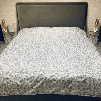 Sofaüberwurf in Beige Kuscheldecke Wohndecke Decke Tagesdecke Fleecedecke NEU