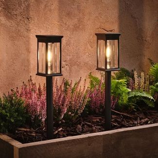 Lights4fun LED Gartenleuchte 2er-Set "Cragside" Solar-Gartensteckleuchten mit warmweißer LED