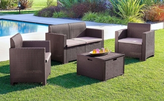 Dmora - Loungeset für draußen Venere, Outdoor-Lounge mit Couchtisch, Terrassenset mit Kissen, Gartenkomposition mit Sofa und Sesseln, Made in Italy, Braun