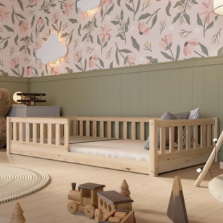 Crazy Pine Kinderbett 200x100 cm – Massives Montessori Bodenbett aus Holz mit Rausfallschutz – Sicheres Kleinkindbett – Skandinavisches Design, Leichte Montage - Crazy Basic