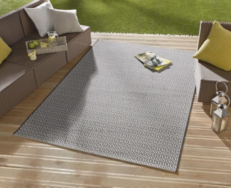 NORTHRUGS In- und Outdoor Teppich Coin 240x340 cm - Wetterfest Modern Geometrisch Feines Allover Design Teppich für Balkon Terrasse Garten Wintergarten Wohnzimmerteppich Wasserfest in Schwarz