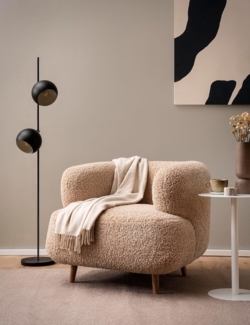 DOMO. collection Sessel Melo, Polstersessel in organischer Form mit Taschenfederkern, gepolsterte Rückenlehne, Holzfüße, Armsessel, Cocktailsessel, Loungesessel, 90 x 86 x 73 cm (BxTxH), beige