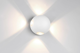 Kleine LED Außenwandleuchte AVISIO 4 flammig, Kugel in Weiß Ø 10cm