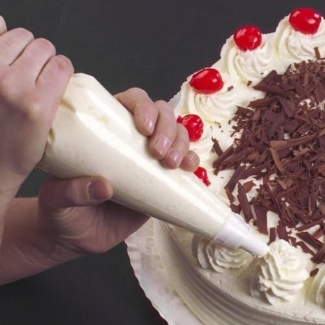 100 Spritzbeutel 2,6 l 54x26,5 cm transparent