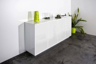 Dmora - Kommode Virgilio, 4-türiges Küchen-Sideboard, Wohnzimmer-Buffet, 100% Made in Italy, 180 x 41 x 86 cm, glänzendes Weiß,