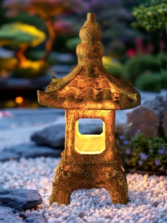 Arnusa LED Solarleuchte Pagode Laterne Solarlampe Japanische Laterne, Tageslichtsensor, LED fest integriert, warmweiß, 34 cm aus Polyresin