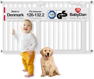 BabyDan Premier, extra breites Treppenschutzgitter mit Druckbefestigung, deckt Öffnungen zwischen 126-132,2 cm ab, Babygitter/Sicherheitsgitter, Metall, weiß, Made in Denmark -