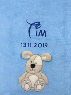 KIDDI-MEDIA Babydecke mit Name und Geburtsdatum Bestickt/kuschelig weich / 1A Qualität (Hellblau - Dog)