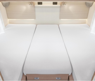BettwarenShop Wohnmobil Wohnwagen Heckbett Spannbetttuch-Set 3-teilig|2 Längsbetten + Mittelteil| silverBettwarenShop Wohnmobil Wohnwagen Heckbett Spannbetttuch-Set 3-teilig