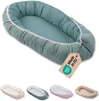 ULLENBOOM ® Bettnestchen Kuschelnest Baby 55x95 cm, kuscheliges Babynest, Made in EU, (1-tlg), Ideal für Neugeborene als Reisebett, Salbeigrün Regenwald