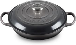 Le Creuset Signature Gusseisen Gourmet-Profitopf, Rund, Ø 26 cm, 2,2 l, Für alle Herdarten inkl. Induktion geeignet, 4,205 kg, Flint, 21180264442430