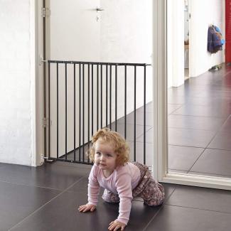 Safetots Treppenschutzgitter zum Verschrauben am oberen Ende der Treppe, Schwarz, Metall, 62. 5cm - 106. 8cm, Metall-Babygitter, Treppenschutzgitter, Schraubbefestigung