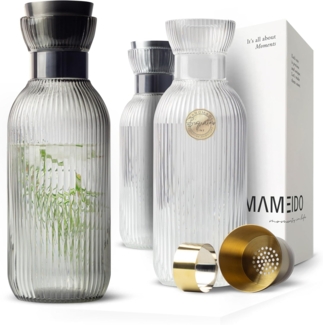 MAMEIDO Wasserkaraffe, aus mundgeblasenem Kristallglas mit edlem Ausgießer in 1 l und 1,5 l