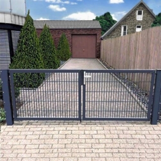 Zaunanlagen 'Profi' Elektrisches Einfahrtstor Basic (2-flügelig) symmetrisch, Metall Anthrazit RAL 7016, 100 x 0,6 x 300 cm