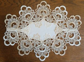 matches21 HOME & HOBBY Tischdecke Tischdeckchen MIRA filigrane Spitze Jaquard Polyester 22x37 cm (1-tlg), Pflegeleicht & waschbar bei 30 °C