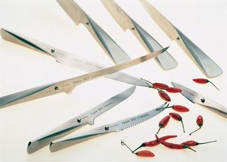 Chroma Type 301 Hakata Santoku 19 cm