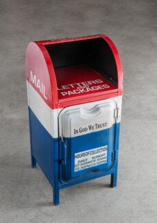 More2Home Beistelltisch US-POSTBOX, mit 1 Tür, Metall, 34 cm breit