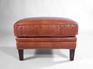 Fußhocker Gilbert Leder "Montaigne-Brown"