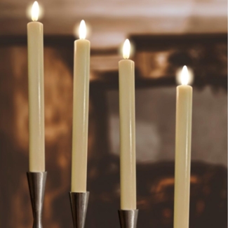 FHS LED-Kerzen 4er-Set weiß 2,2 x 24 cm, 2AA, 6/18 Timer