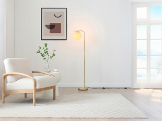 Vente-unique - Stehlampe – gebürstetes Messing und Weißglas – Ø 28 x H 150 cm – Gold – SOFIA