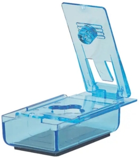 DocMed Pillendose Tablettenstanzer (Mühelose Anwendung, 1 St, Tabletten leicht entnehmen Alltagshilfe), Medikamentenhilfe