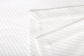 Formesse BELLA DONNA Sommerdecke | Tagesdecke | mit Tencel Klimakonzept 150x220 cm 0114 - wollweiss