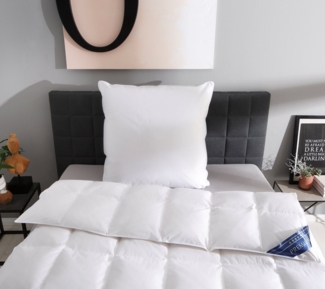 Otto Keller Gänsedaunenbettdecke + Kopfkissen Bella, Bettwaren-Set in 135x200 oder 155x220 cm, Sommer oder Winter, Füllung: Bettdecke: 90% Daunen, 10% Federn, Kopfkissen: 70% Federn, 30% Daunen, Bezug: 100% Baumwolle, Bettdecke 135x200 cm, 155x220 cm. ...