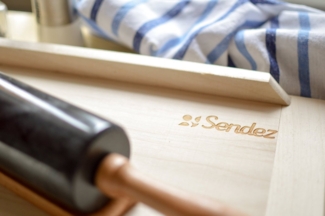 Backbrett/ Teigbrett/ Schneidebrett XL 70x50cm aus massivem Holz