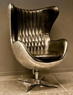 Casa Padrino Art Deco Lounge Chair Drehstuhl Sessel Aluminium / Echt Leder Schwarz Ei-Form - Club Sessel - Lounge Sessel - Vintage Airplane Möbel